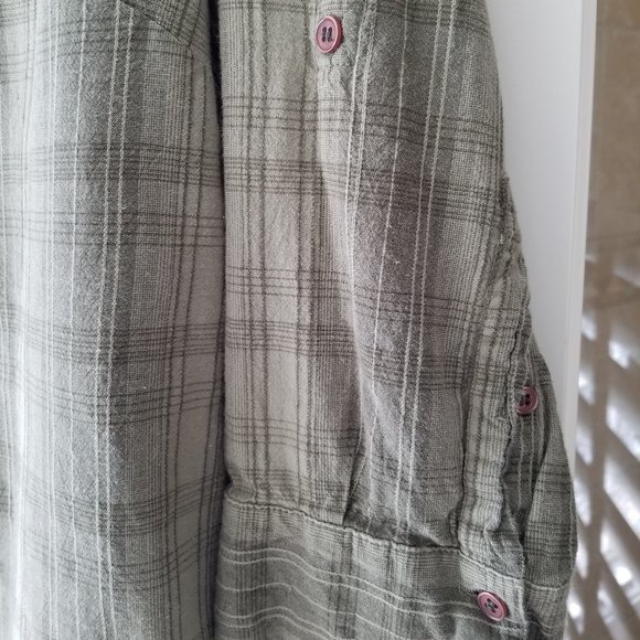 Vtg Button Down Vneck 3/4 adjustable sleeves plaid - Picture 3 of 8